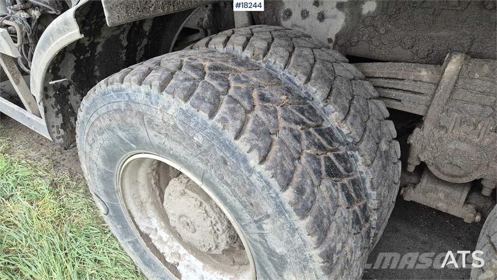 Mercedes-Benz Actros 4141 Camiones bañeras basculantes o volquetes