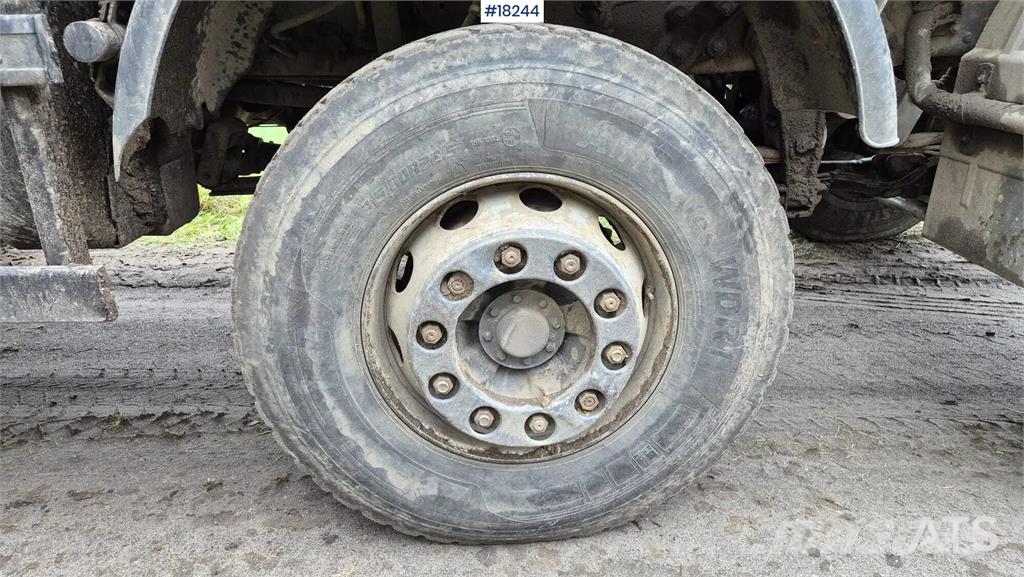 Mercedes-Benz Actros 4141 Camiones bañeras basculantes o volquetes