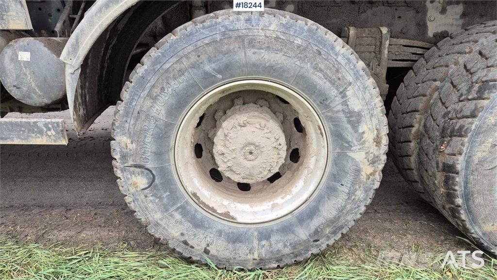 Mercedes-Benz Actros 4141 Camiones bañeras basculantes o volquetes