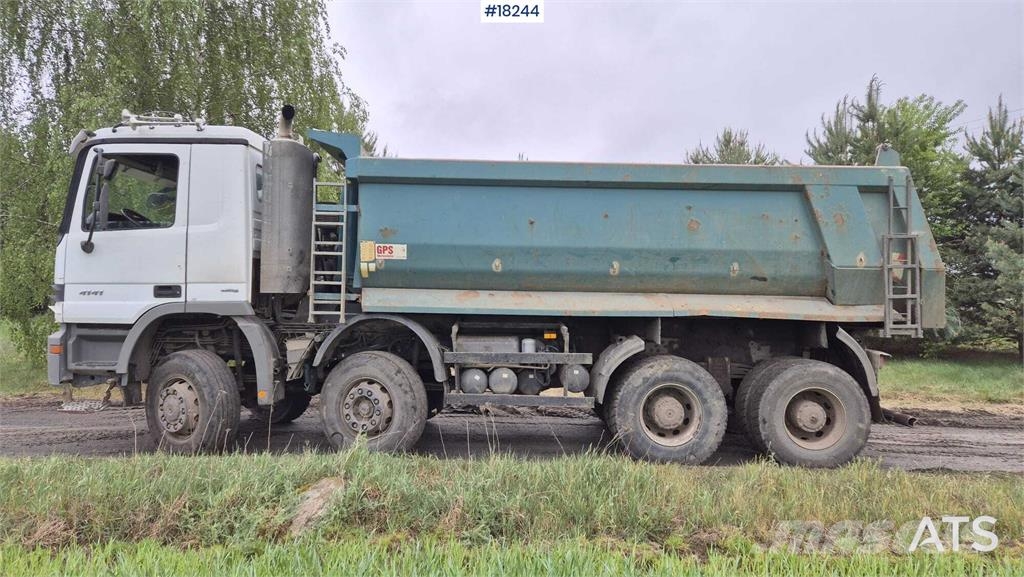 Mercedes-Benz Actros 4141 Camiones bañeras basculantes o volquetes