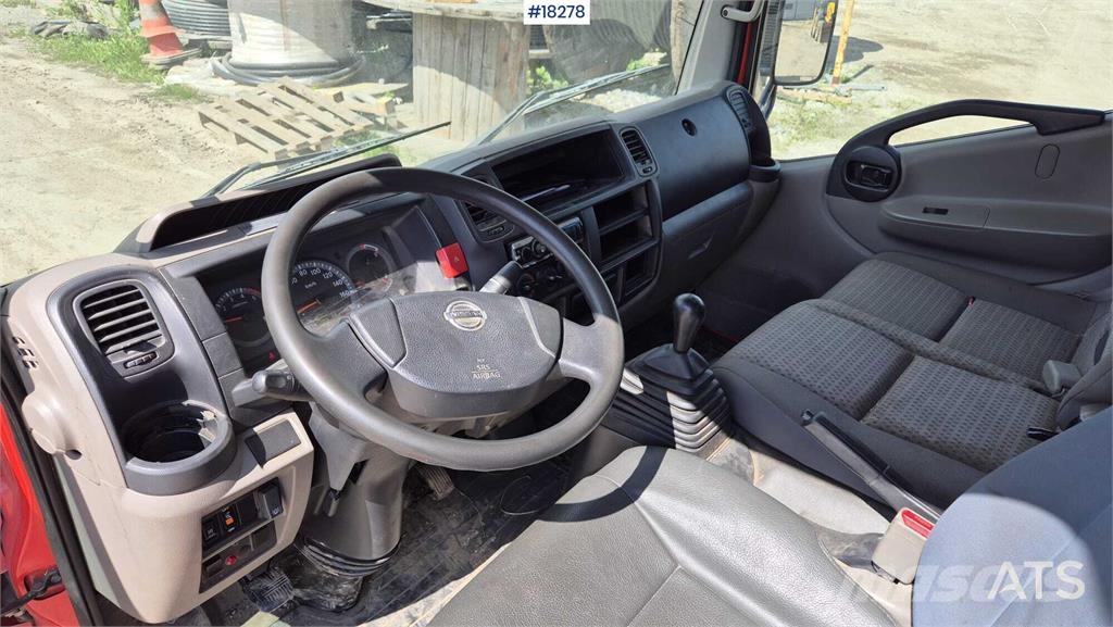 Nissan Cabstar 35.11 Автокранове