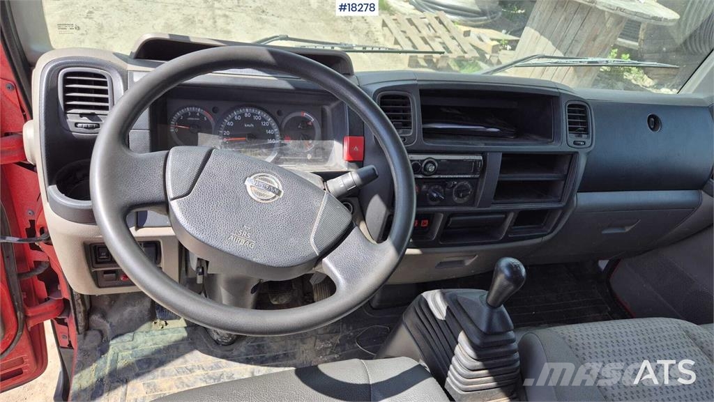 Nissan Cabstar 35.11 Автокранове