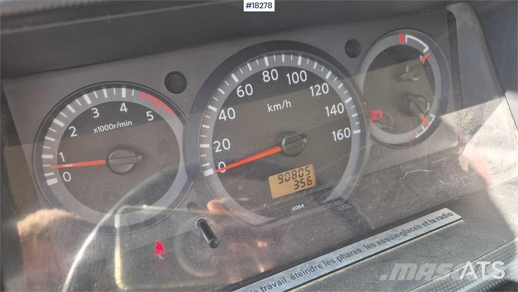 Nissan Cabstar 35.11 Автокранове