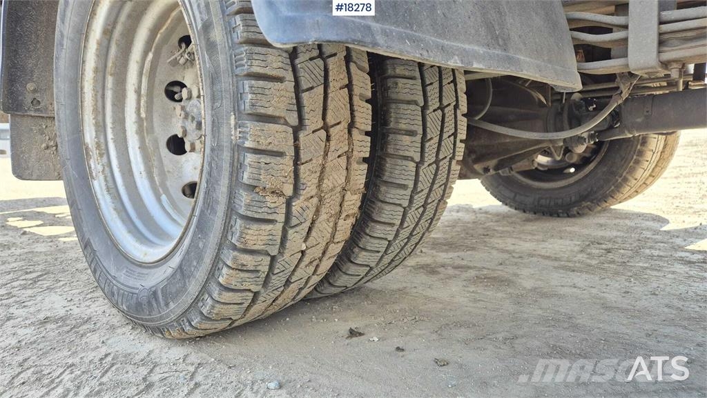 Nissan Cabstar 35.11 Автокранове