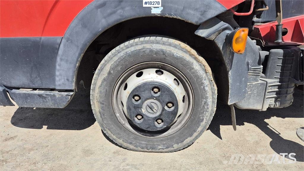 Nissan Cabstar 35.11 Автокранове