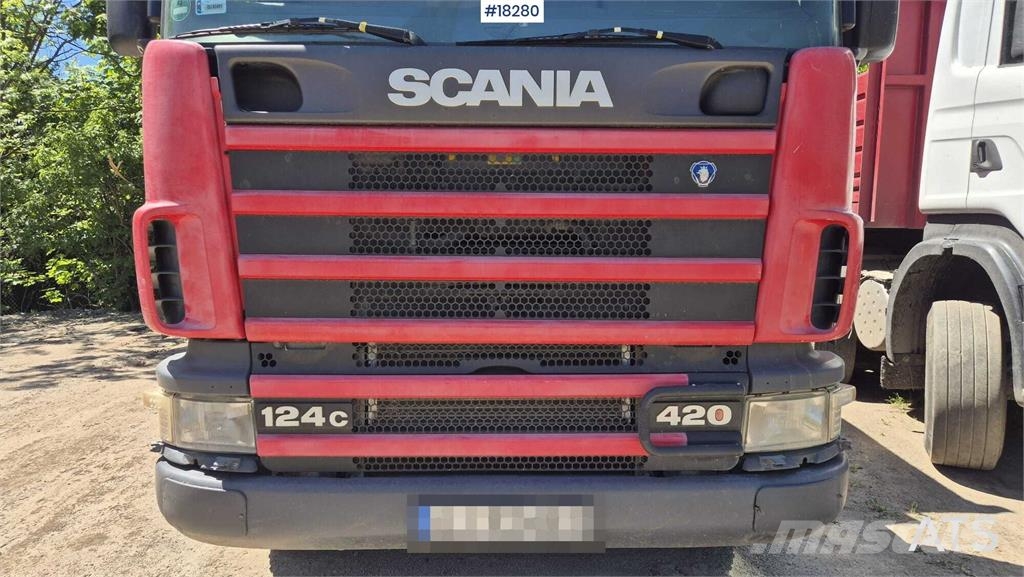 Scania R124 four-axle tipper truck 덤프 트럭