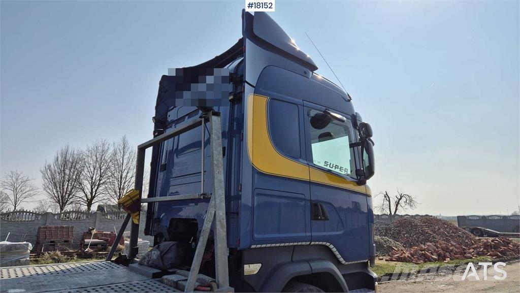 Scania R450 Platós/Csörlős teherautók