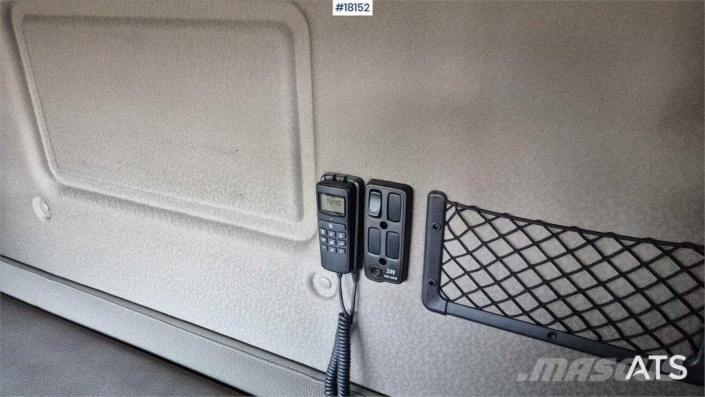 Scania R450 Platós/Csörlős teherautók