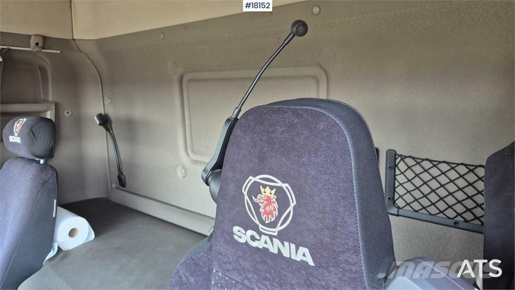Scania R450 Platós/Csörlős teherautók