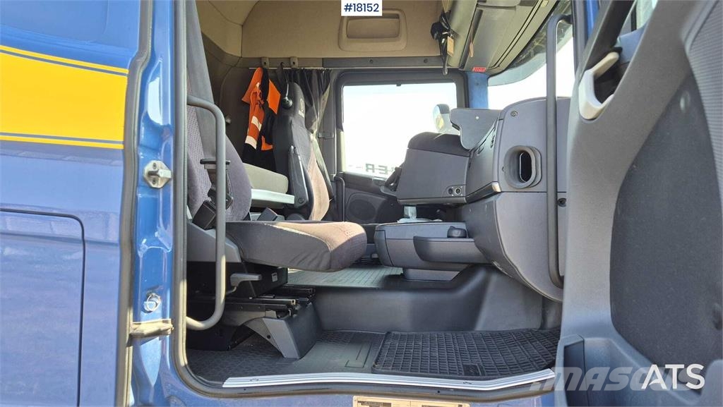 Scania R450 Platós/Csörlős teherautók