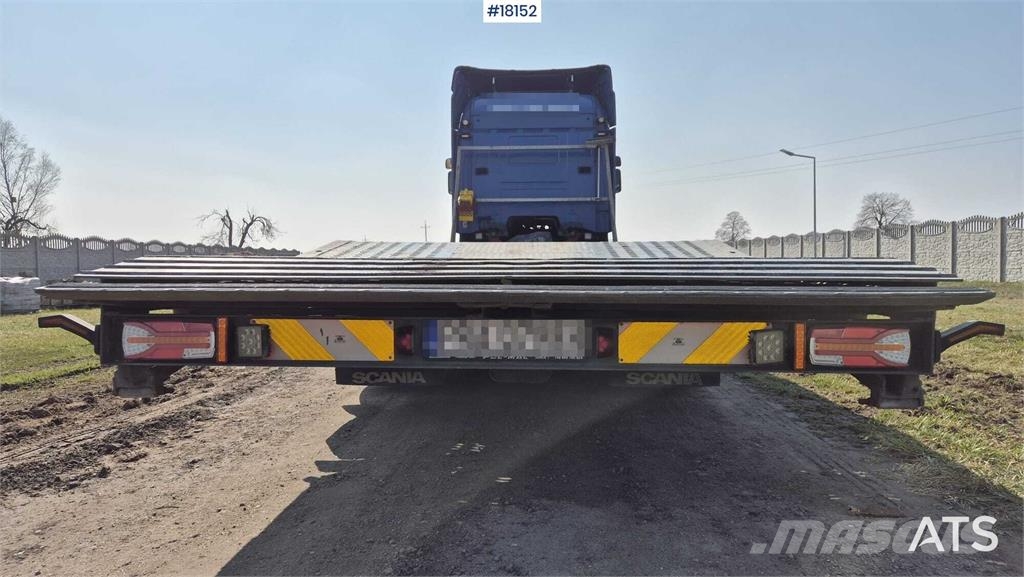 Scania R450 Platós/Csörlős teherautók