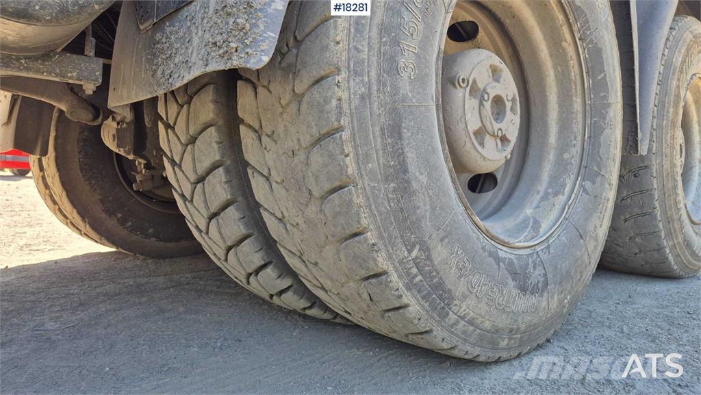 Scania R480 four-axle tipper truck 덤프 트럭