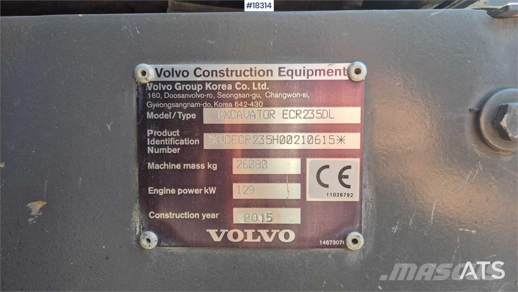 Volvo ECR235 DL حفارات زحافة