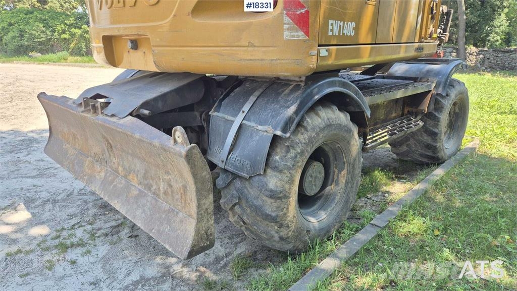 Volvo EW 140 C Lastik tekerli ekskavatörler