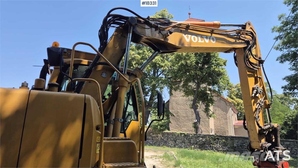 Volvo EW 140 C Lastik tekerli ekskavatörler