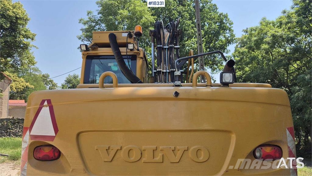 Volvo EW 140 C Lastik tekerli ekskavatörler
