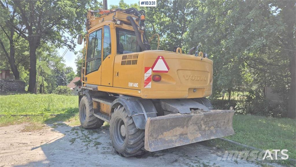 Volvo EW 140 C Lastik tekerli ekskavatörler