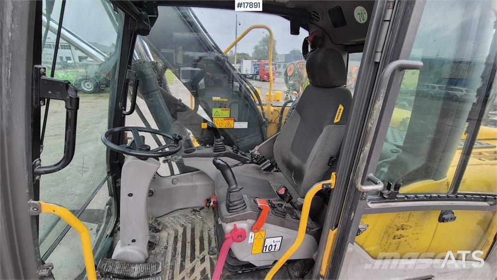 Volvo EW 160C Колісні екскаватори