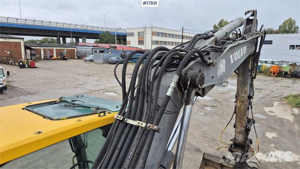 Volvo EW 160C Колісні екскаватори