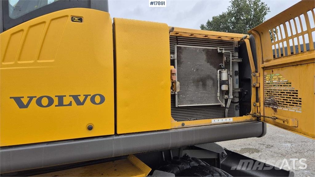 Volvo EW 160C Колісні екскаватори