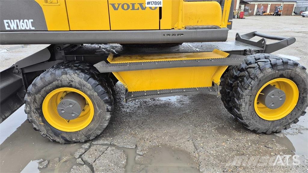 Volvo EW 160C Колісні екскаватори