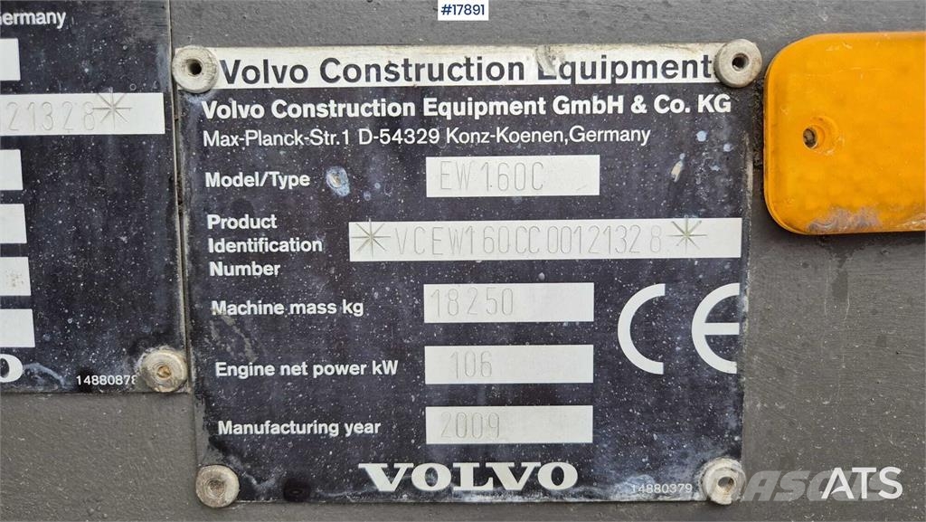 Volvo EW 160C Колісні екскаватори