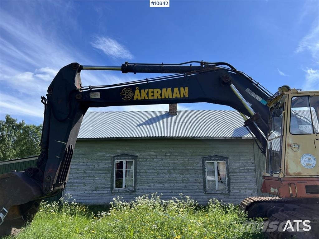 Åkerman H16C Excavator with Bucket Excavadoras sobre orugas