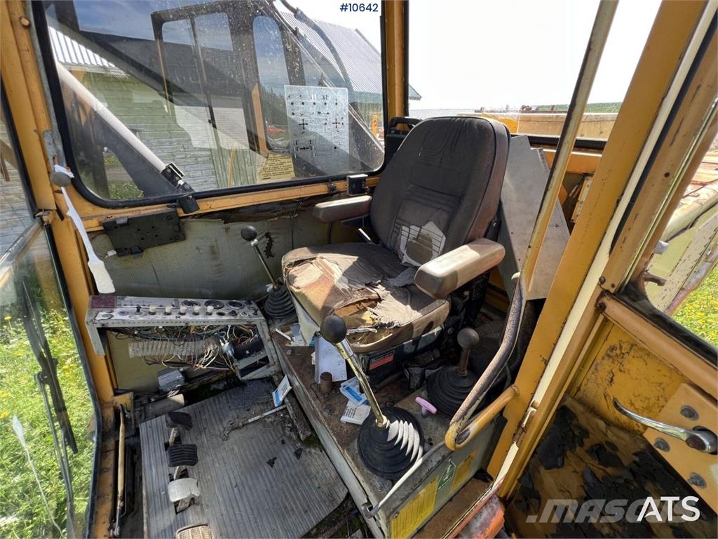 Åkerman H16C Excavator with Bucket Excavadoras sobre orugas