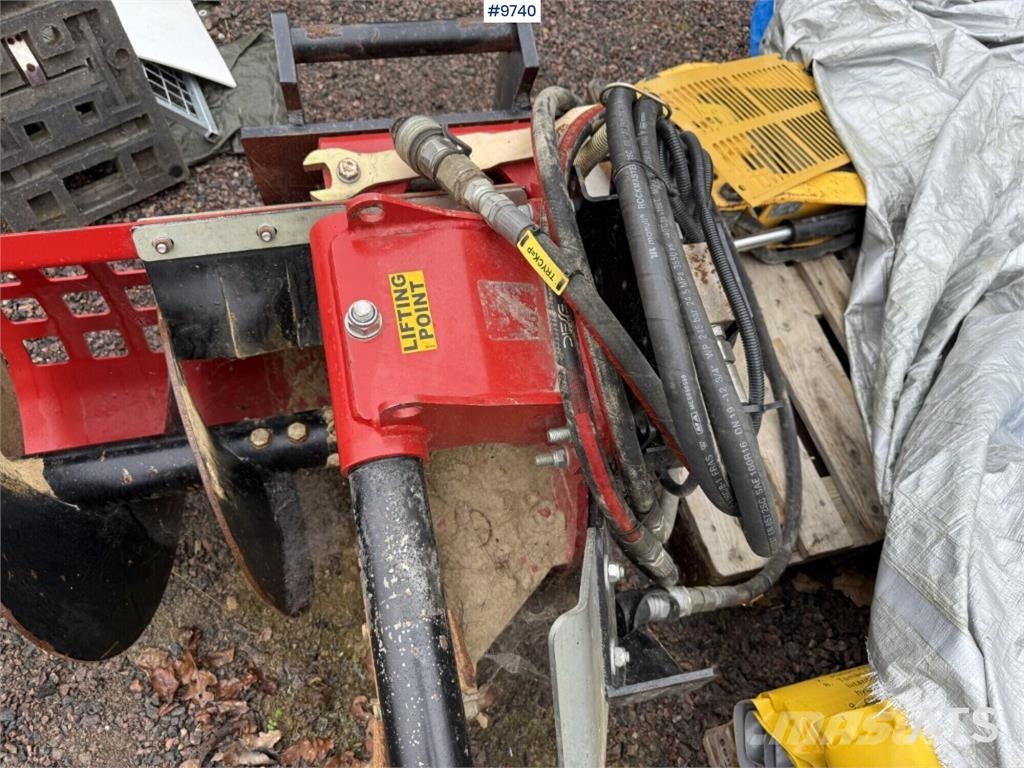 Auger Torque XHD 900 Экскаваторные стрелы