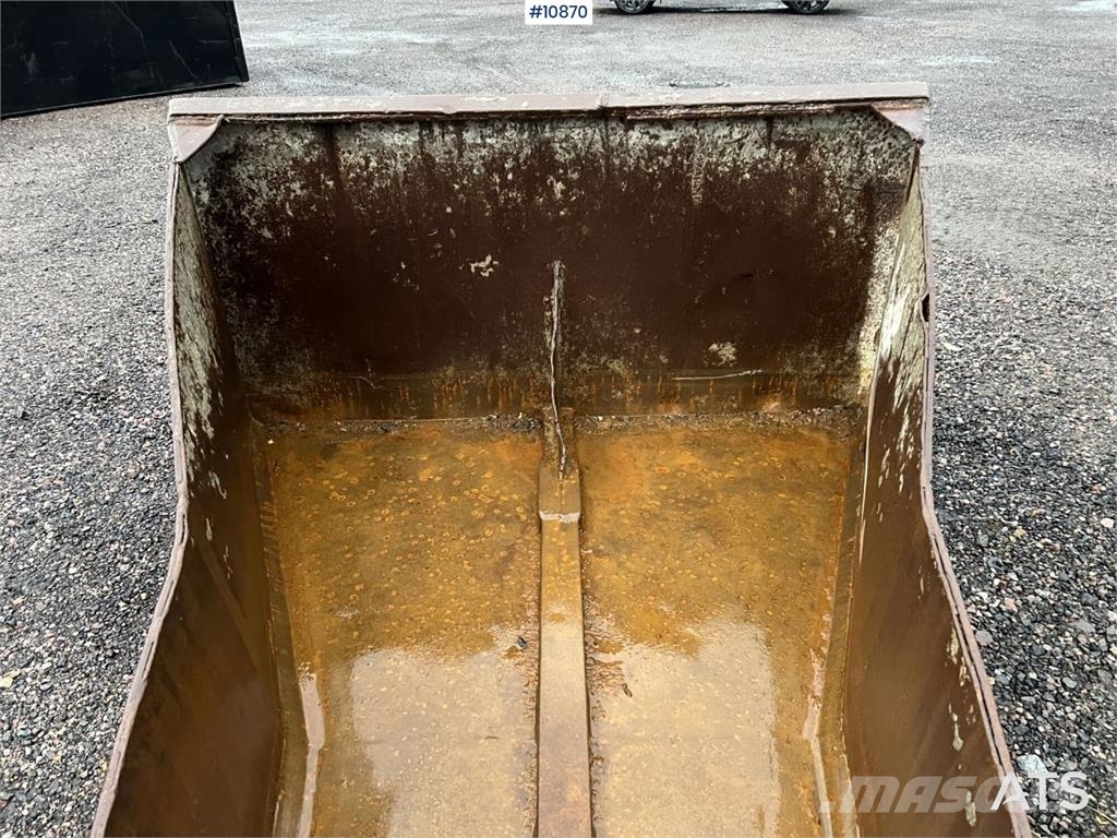  Betongskopa med stora BM fästet دلاء