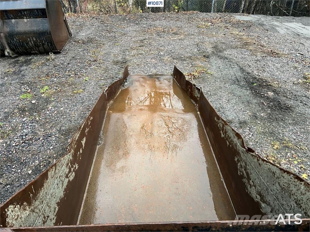  Betongskopa med stora BM fästet دلاء