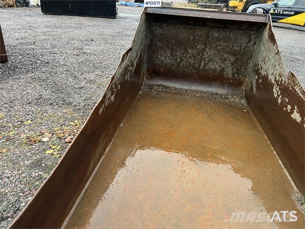  Betongskopa med stora BM fästet دلاء