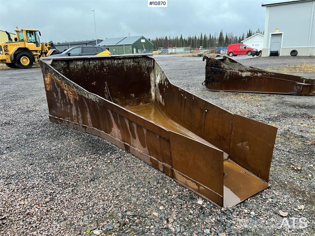  Betongskopa med stora BM fästet دلاء