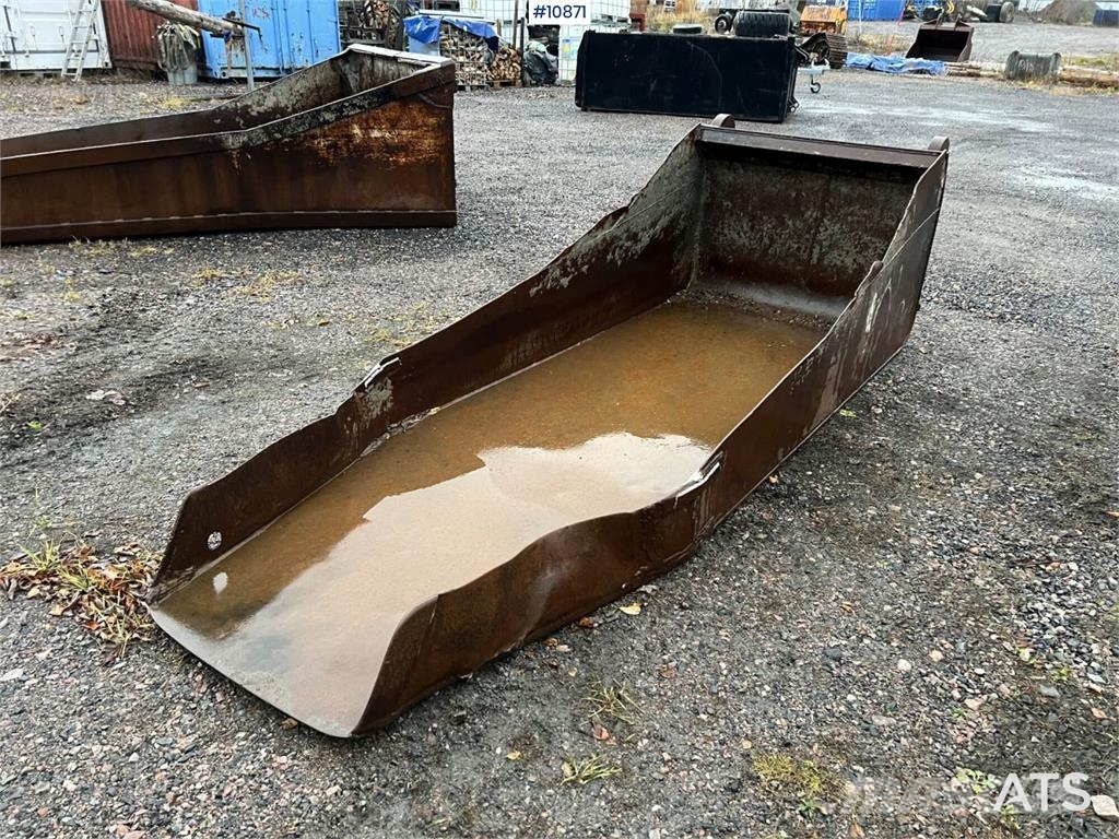  Betongskopa med stora BM fästet دلاء