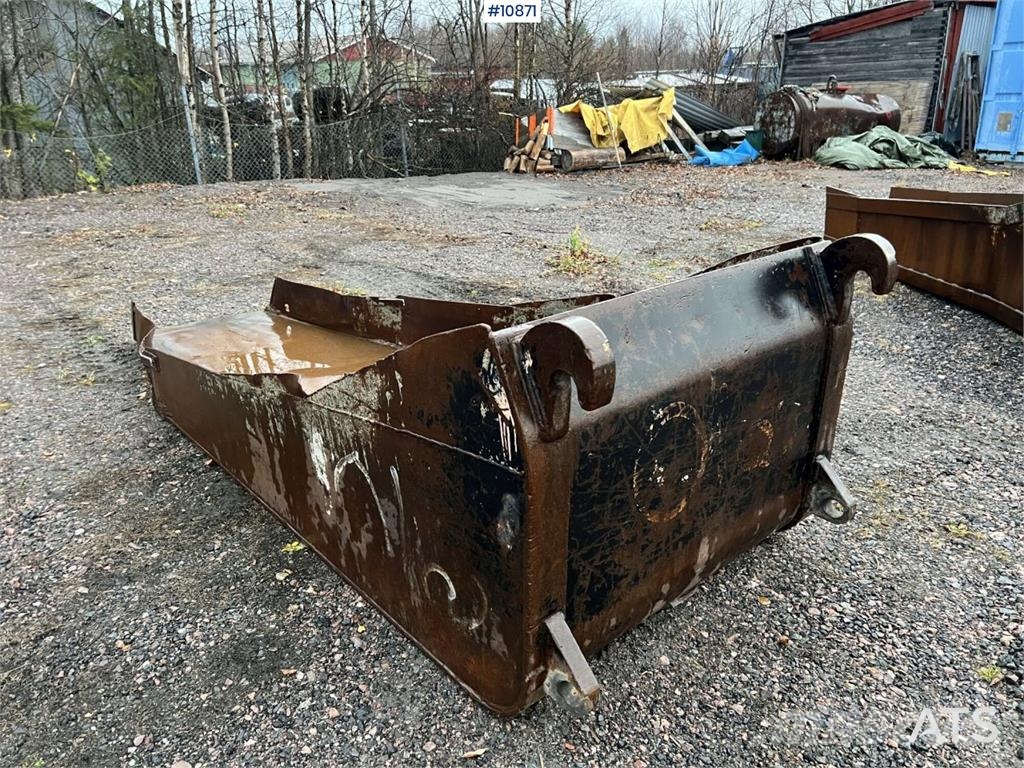  Betongskopa med stora BM fästet دلاء