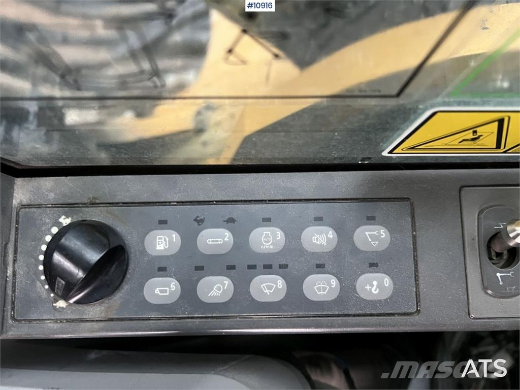 CAT 324 ELN Excavator with Bucket Crawler excavators