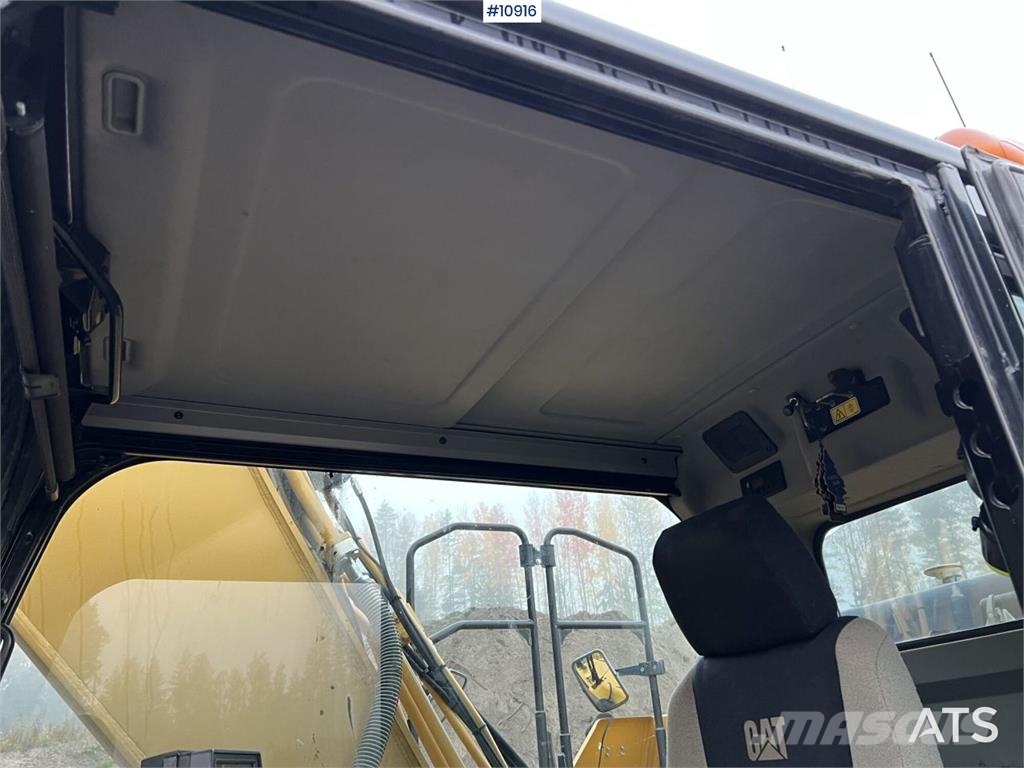 CAT 324 ELN Excavator with Bucket Crawler excavators