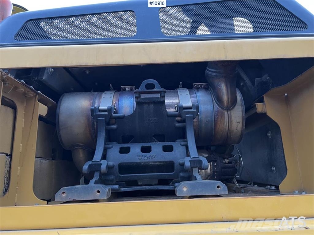 CAT 324 ELN Excavator with Bucket Crawler excavators