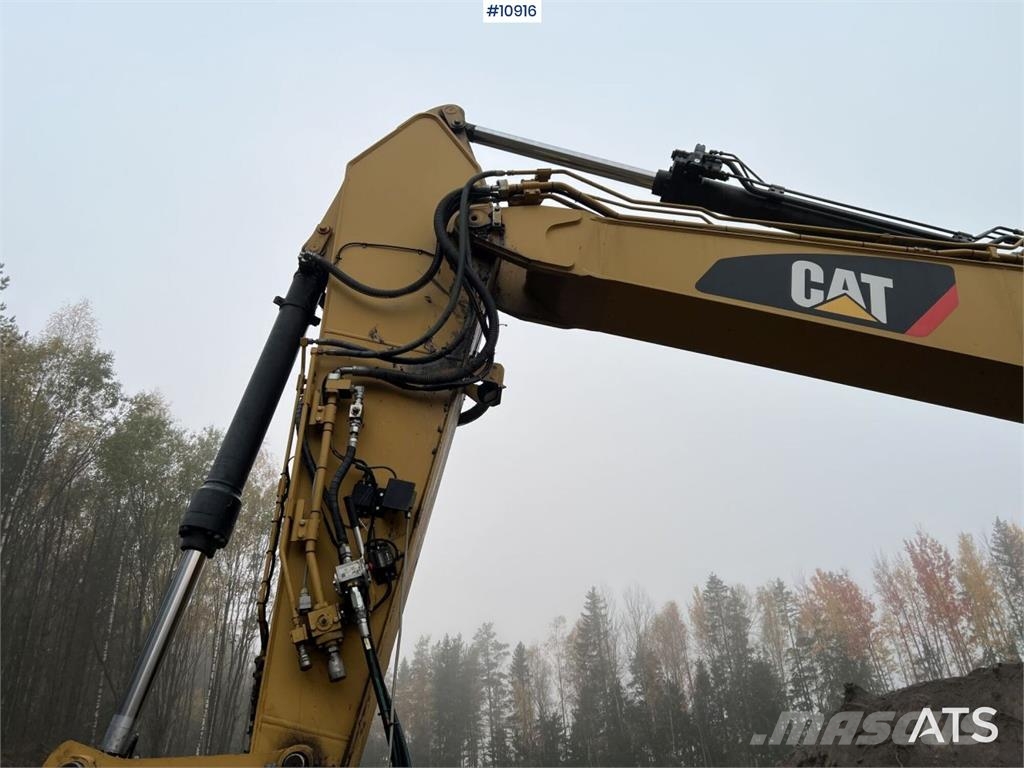 CAT 324 ELN Excavator with Bucket Crawler excavators