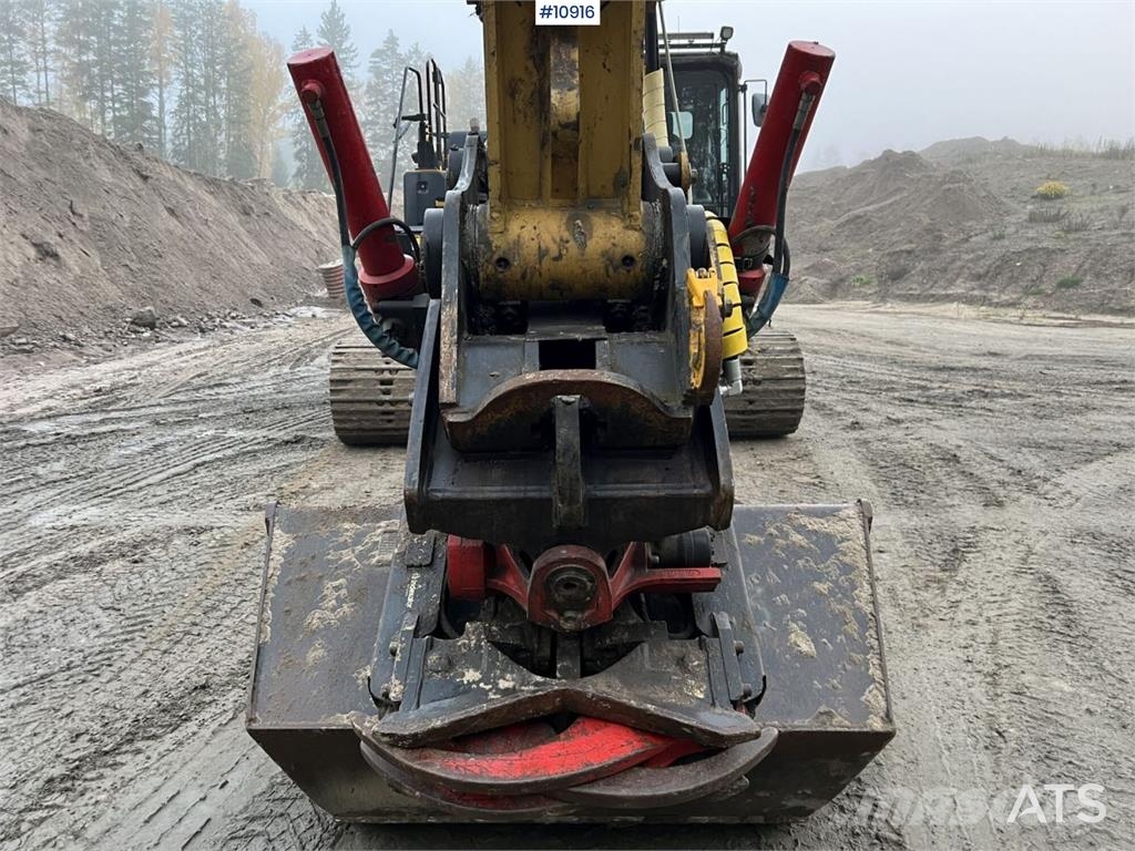 CAT 324 ELN Excavator with Bucket Crawler excavators