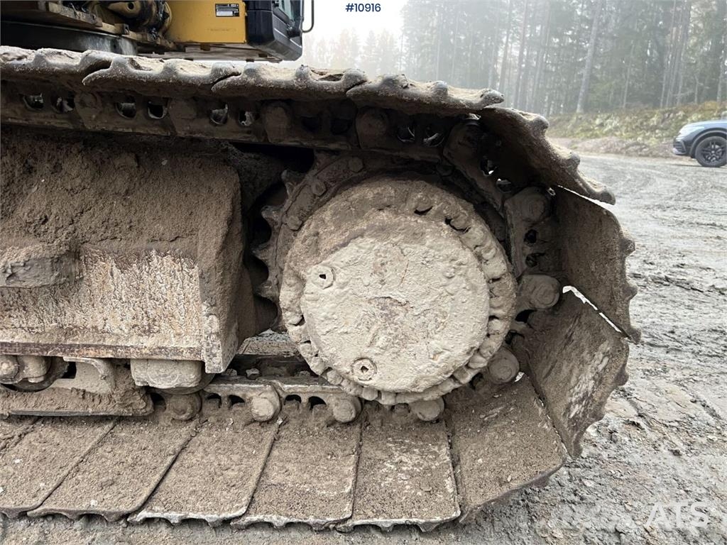 CAT 324 ELN Excavator with Bucket Crawler excavators