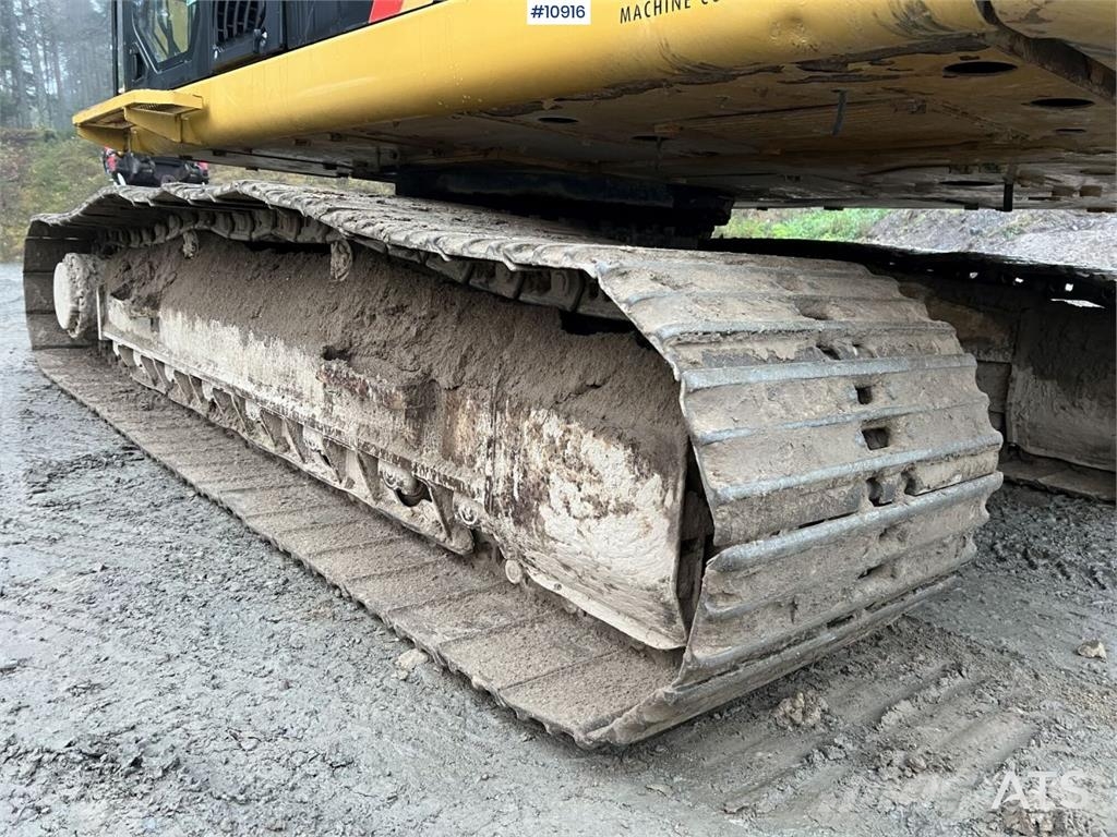 CAT 324 ELN Excavator with Bucket Crawler excavators