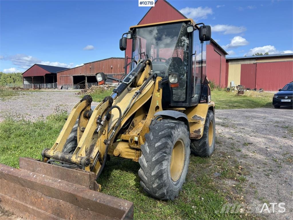 CAT 906 Wheel Loader with Attachments Rataslaadurid