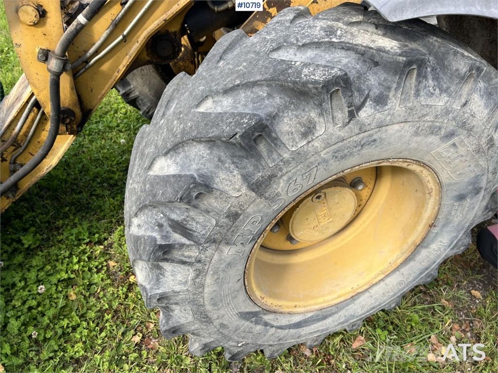 CAT 906 Wheel Loader with Attachments Rataslaadurid