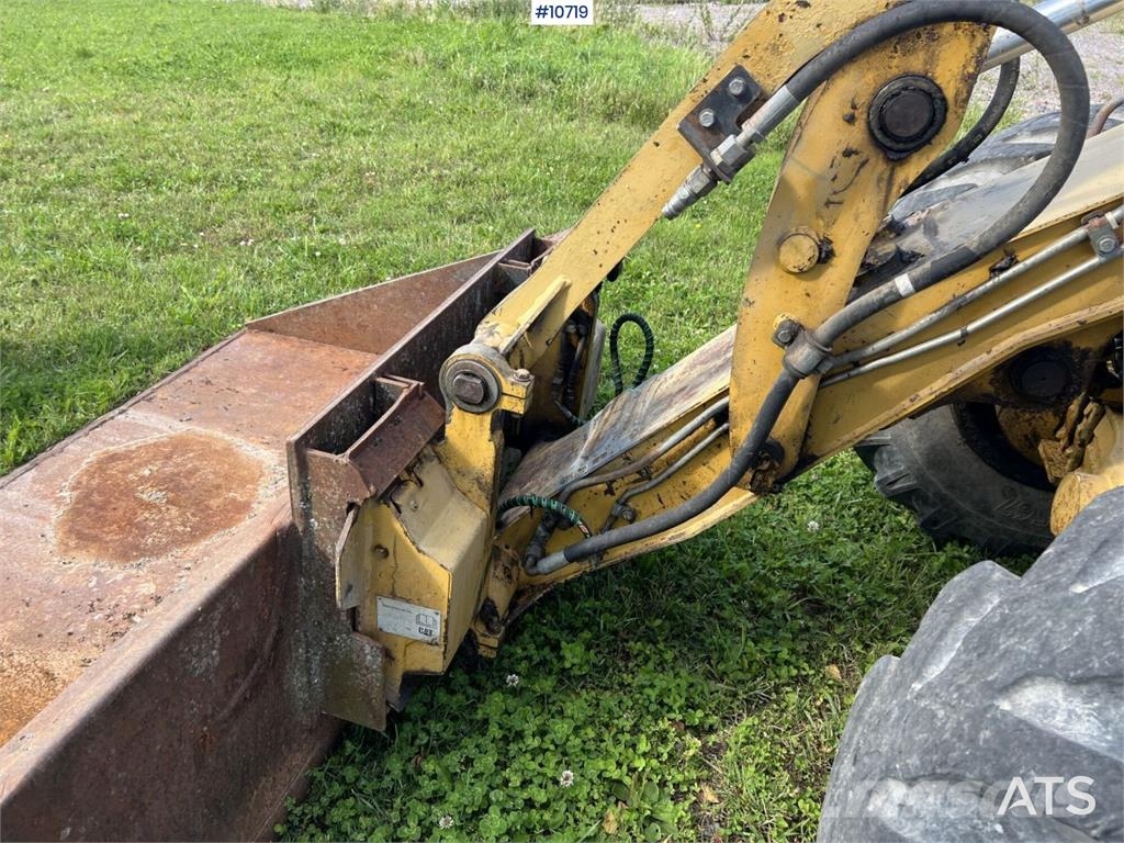 CAT 906 Wheel Loader with Attachments Rataslaadurid
