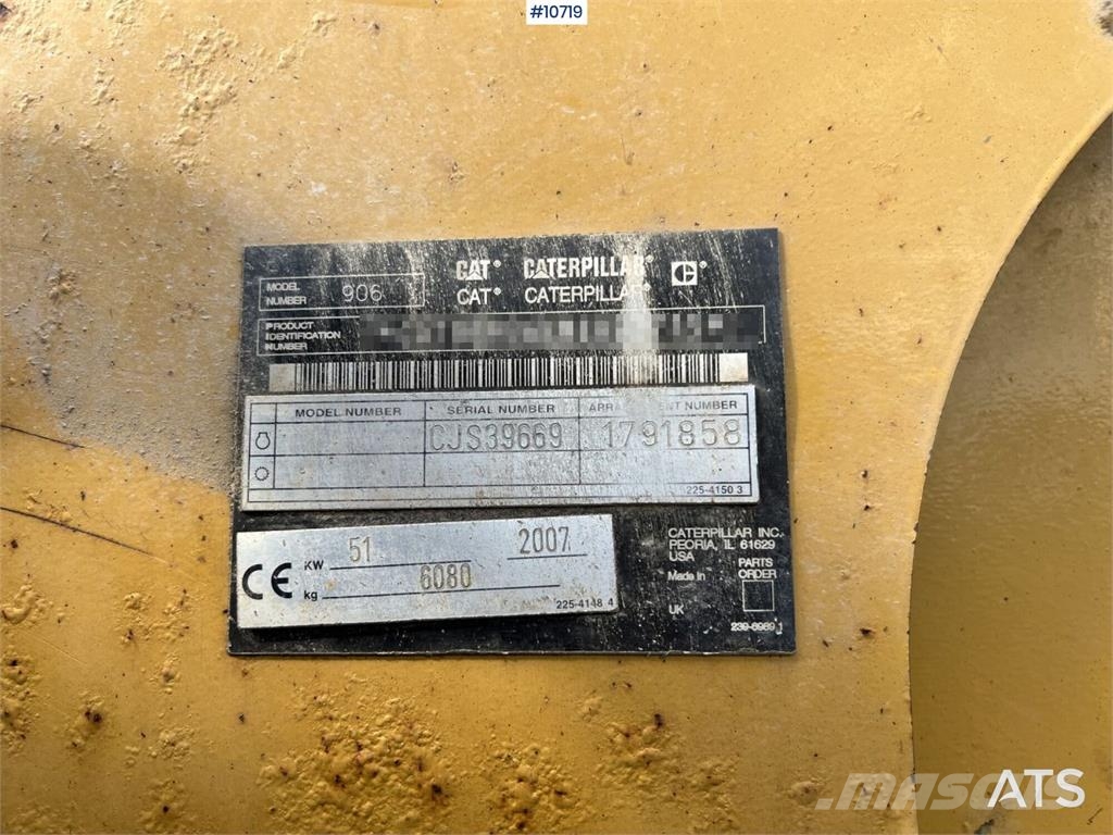 CAT 906 Wheel Loader with Attachments Rataslaadurid