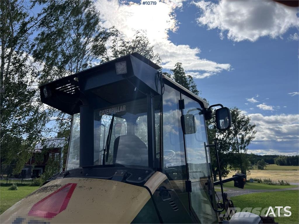 CAT 906 Wheel Loader with Attachments Rataslaadurid