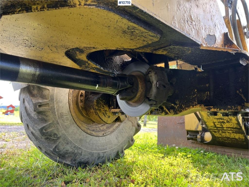 CAT 906 Wheel Loader with Attachments Rataslaadurid
