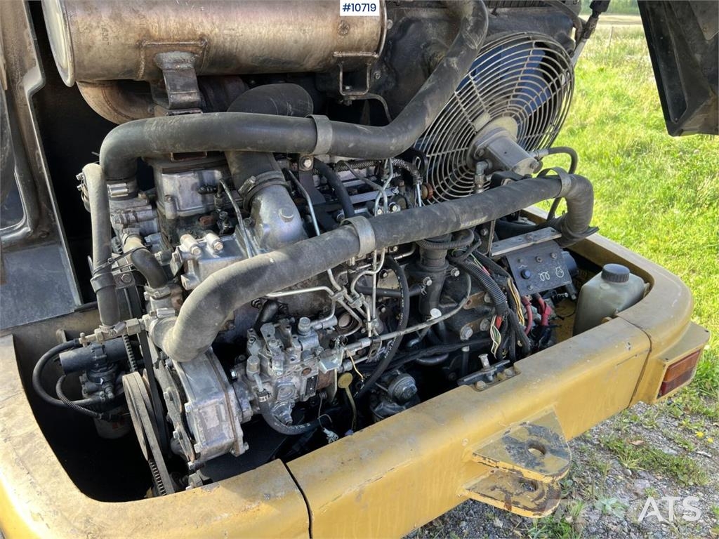 CAT 906 Wheel Loader with Attachments Rataslaadurid