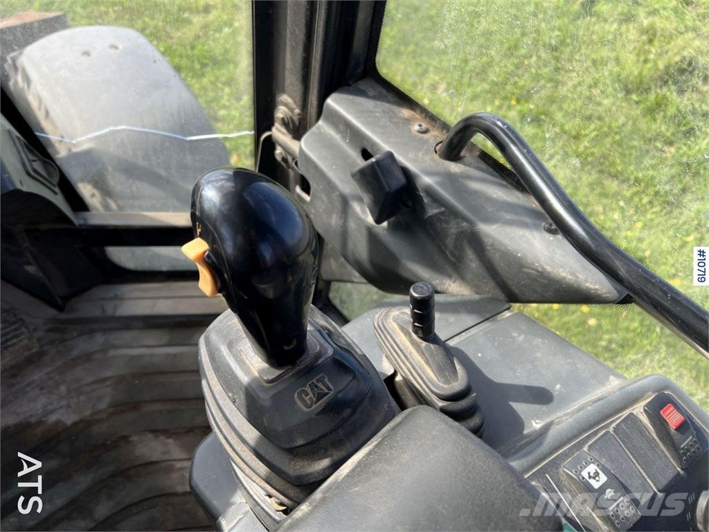 CAT 906 Wheel Loader with Attachments Rataslaadurid